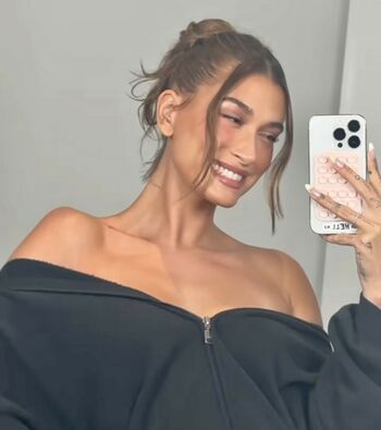 Hailey Baldwin Bieber