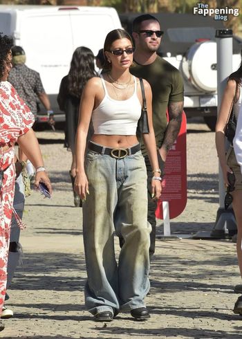Hailey Bieber