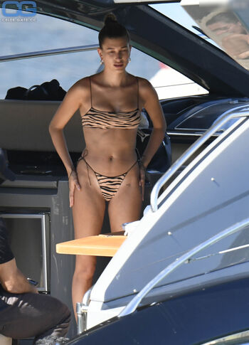 Hailey Bieber