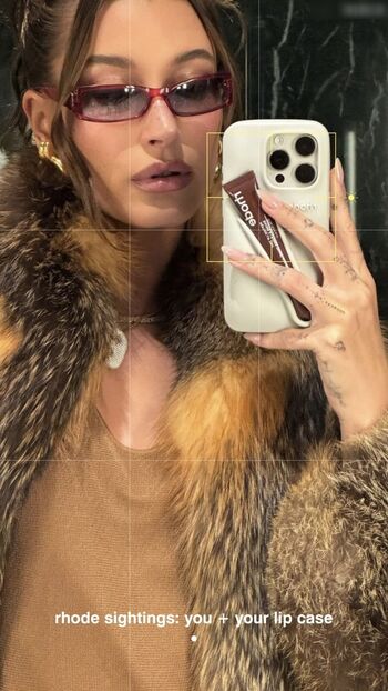 Hailey Bieber