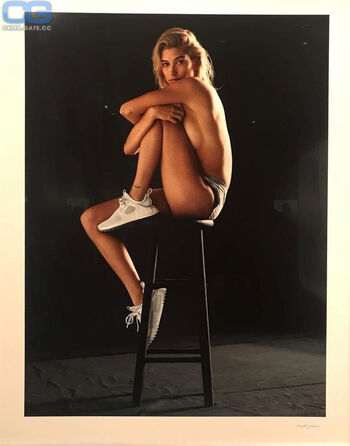 Hailey Bieber