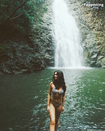 Hailey Outland
