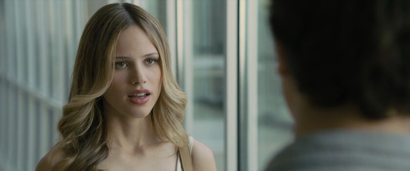 Halston Sage