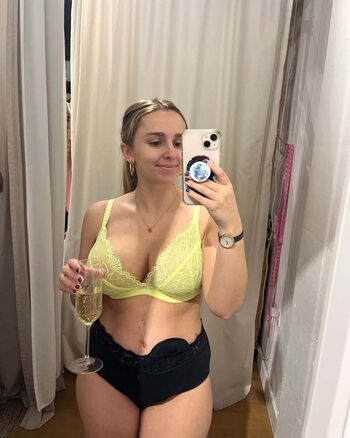 Hannah Witton