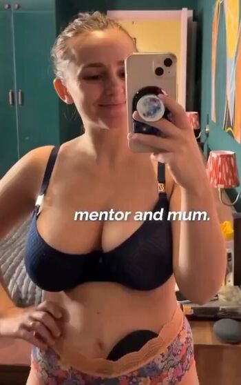 Hannah Witton