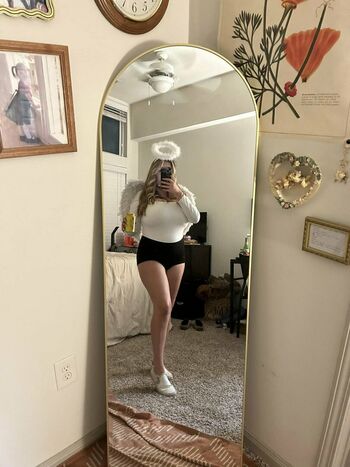Hayley L