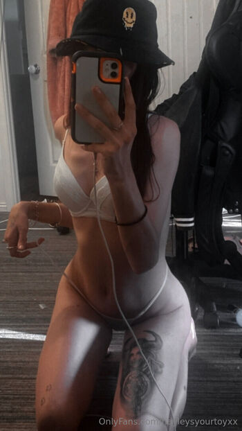 hayleysyourtoyxx