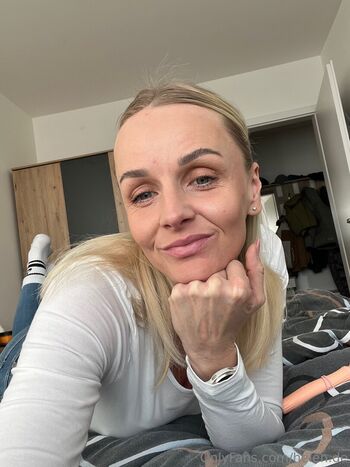 helen.de