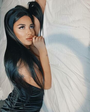 Helia Soltani