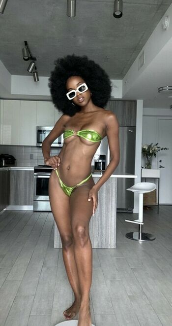 Hello, Bombshell