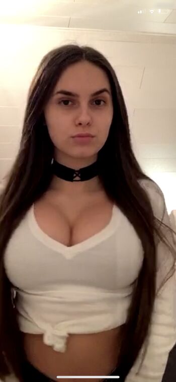 Hellozoey_