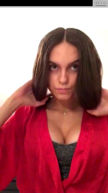Hellozoey_