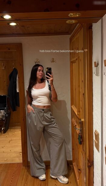 herstoryfeed