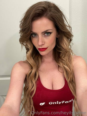 heyitscodee