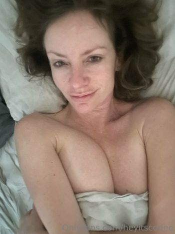 heyitscodee
