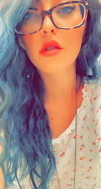 hippie.luna