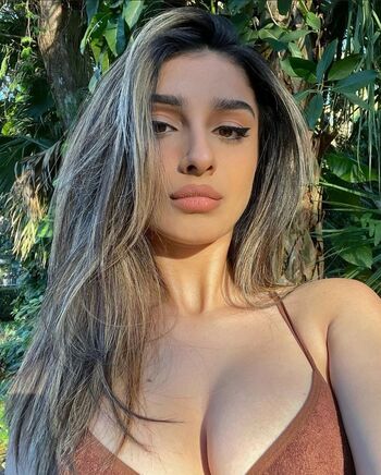 Hira Shayk