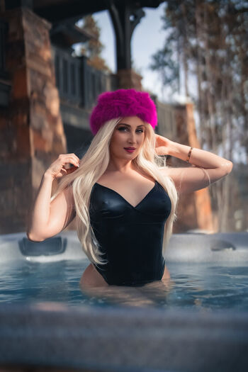 Holly Wolf