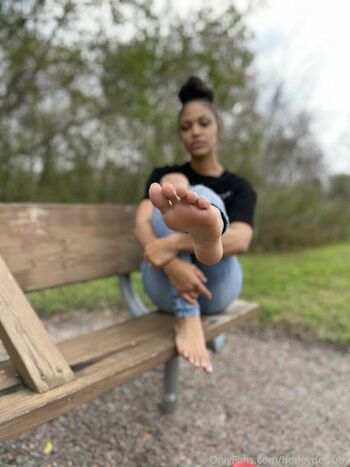 honeydewbby