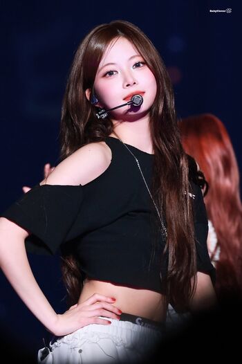 Hong Eunchae 홍은채