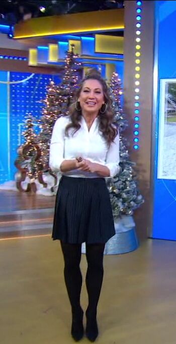 Hot News Weather Babes