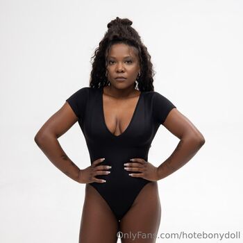 hotebonydoll
