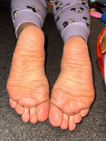 hotfamilyfeets