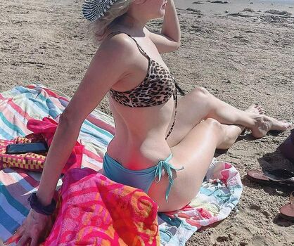 HotMommy956