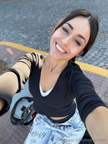 hottie.mari