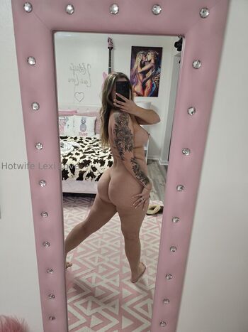 hotwifelexilovex