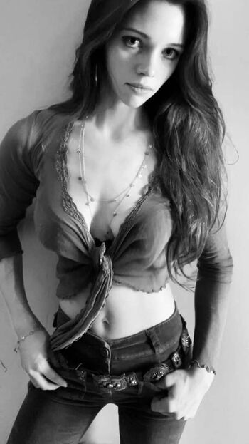 India Eisley