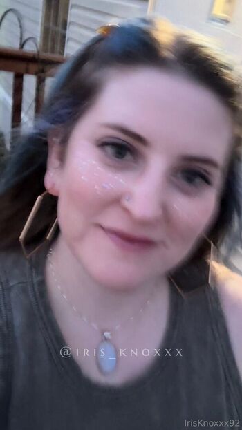 iris_knoxxx