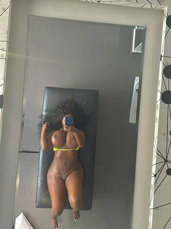 Isa Bombom