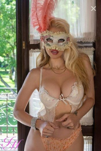 Isabel Madow
