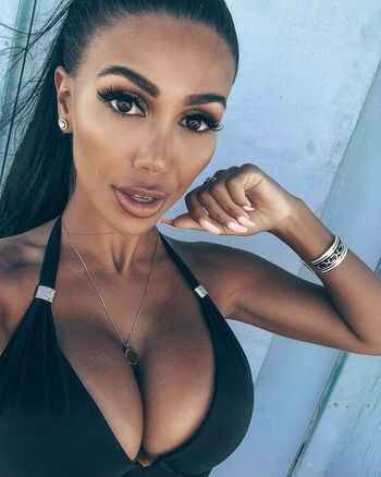 Isabel Raad