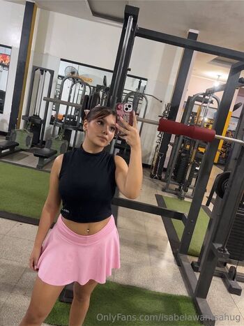 isabelawantsahug