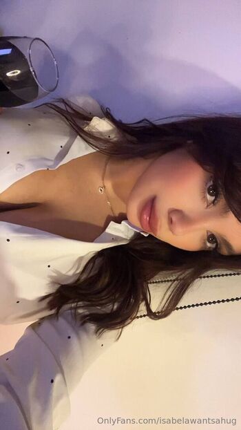 isabelawantsahug