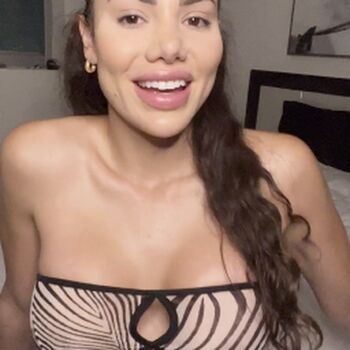 Isabella Calderon
