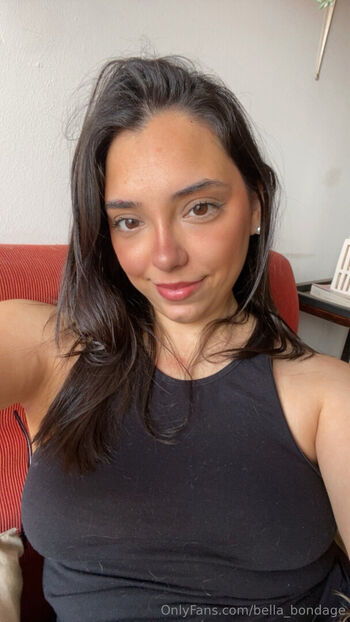 isabella_curvy