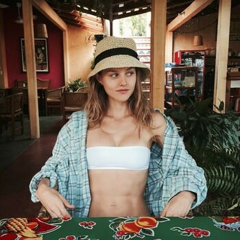 Isabelle Cornish