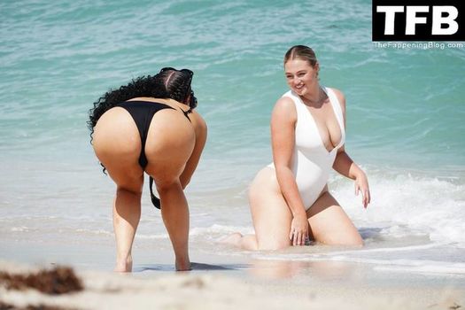 Iskra Lawrence