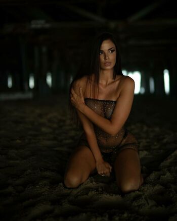 Ivana Knoll