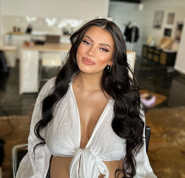 Ivana Santacruz