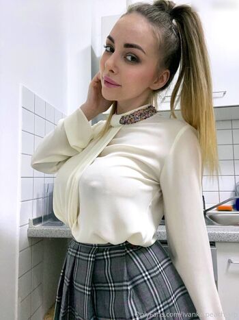 Ivanka Peach