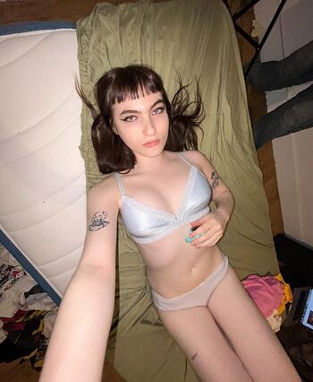 Ivy Wolk