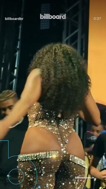Iza Cantora