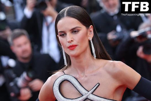 Izabel Goulart
