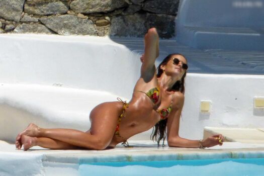 Izabel Goulart