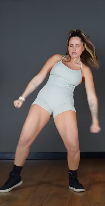 Izabela Leite