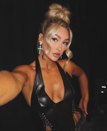 Izzi Dame